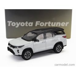 TOYOTA  FORTUNER RHD 2023  WHITE BLACK