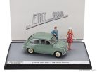 FIAT  DIORAMA 600 BERLINA 1-SERIES WITH FIGURES 1955 - 70th ANNIVERSARIO 2025 - IL CAPOLAVORO DI DANTE GIACOSA  VERDE CHIARO - GREEN