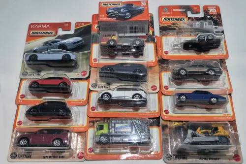 Zsákbamacska - Matchbox kisautó 1:64