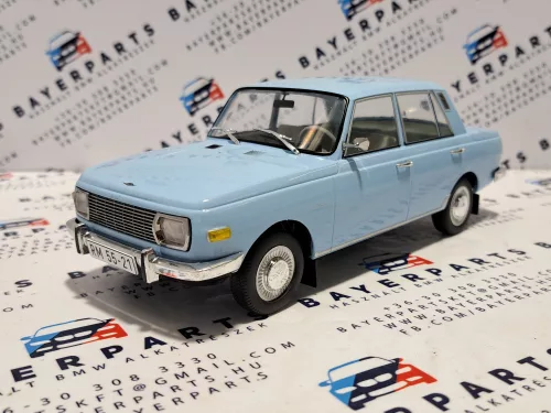 Wartburg 353 1967 kék 1:18 1/18 MCG modellautó