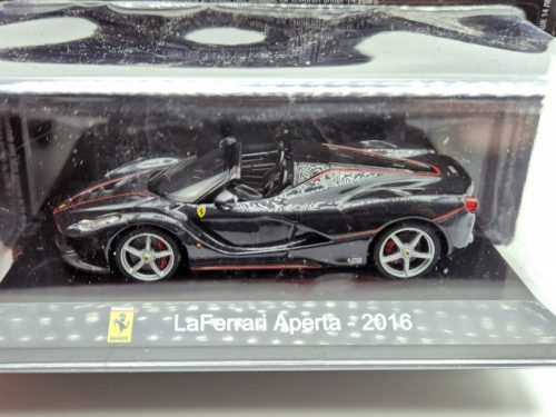 Ferrari LaFerrari Aperta year 2016 black 1:43 Altaya