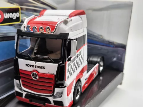 Mercedes - Benz Actros Gigaspace 4x2  kamion (fehér) - Bburago - 1:43