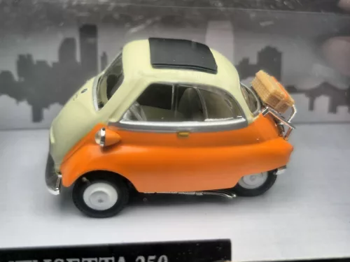 BMW Isetta 250 narancs 1960 Cararama - modellautó 1:43