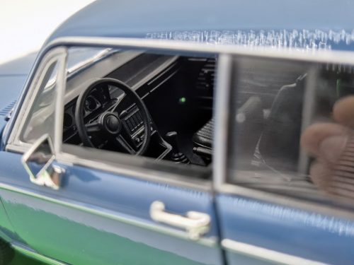 BMW 2002Ti 1966 kék - Welly modellautó 1:24