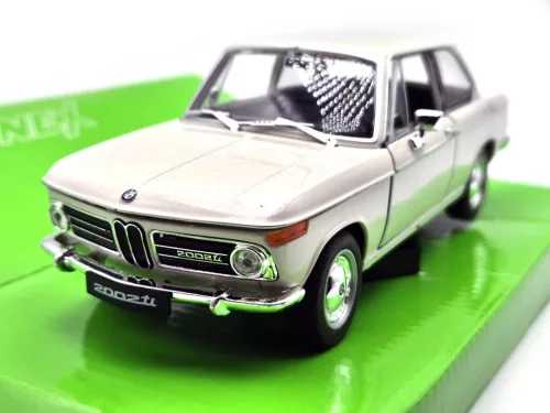 BMW 2002Ti 1966 krém - Welly modellautó 1:24