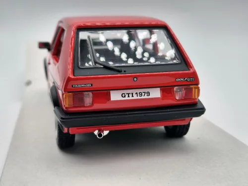 Volkswagen VW Golf Mk1 GTI (1979) - Bburago - 1:24