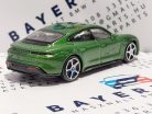 Porsche Taycan Turbo S (2019) - zöld - Bburago - 1:43