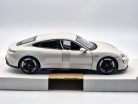 Porsche Taycan Turbo S - Bburago - 1:24