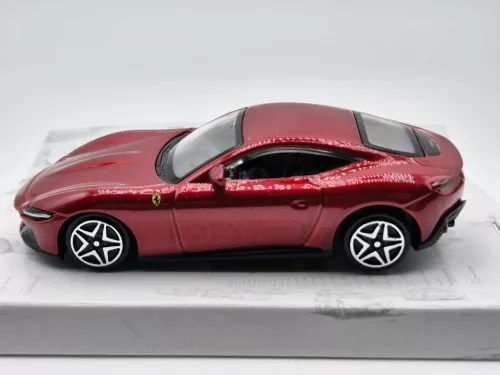 Ferrari Roma (2020) - Bburago - 1:43