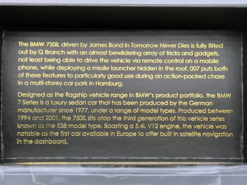 BMW E38 750iL - James Bond Tomorrow never dies (1997)  - Corgi - 1:36 - díszdobozos