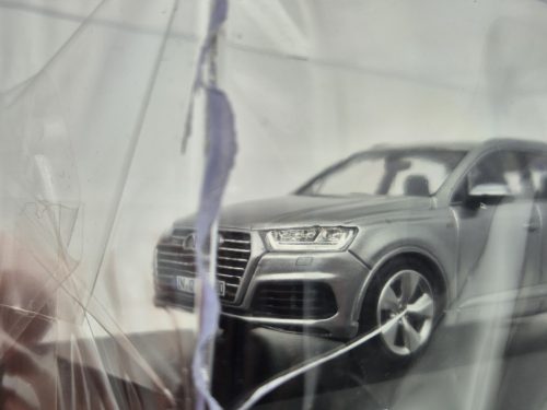 Audi Q7 V8 TDI Quattro S-line (2014) - Spark-Model - 1:43 - repedt vitrinnel