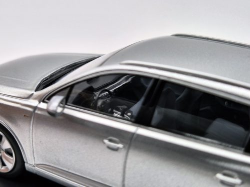 Audi Q7 V8 TDI Quattro S-line (2014) - Spark-Model - 1:43