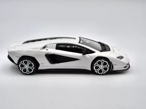 Lamborghini Countach LPI 800-4 (2022) - Bburago - 1:43