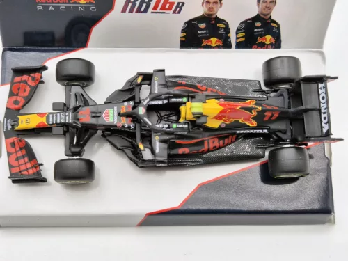 Red Bull F1 RB16B Honda RA620H #11 (2021) - Sergio Perez - Bburago - 1:43