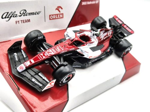 Alfa Romeo F1 C42 #77 (2022) - Valtteri Bottas - Bburago - 1:43
