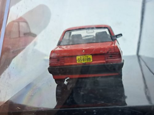 Opel / Chevrolet Monza sedan (1985) - Edicola - 1:43 - hibás