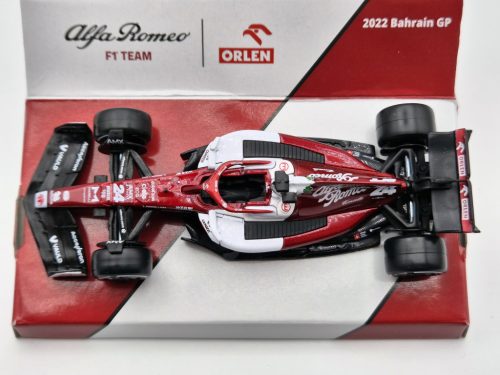 Alfa Romeo F1 C42 #24 (2022) Bahrain GP - Guanyu Zhou - Bburago - 1:43