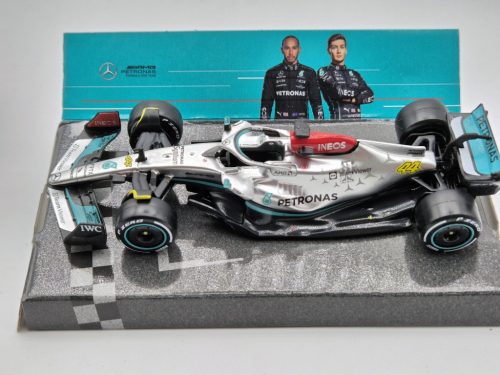 Mercedes - AMG Petronas F1 W13E #44 (2022) - Lewis Hamilton -  Bburago - 1:43