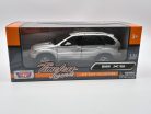 BMW E53 X5 (2001) -  Motor Max - 1:24