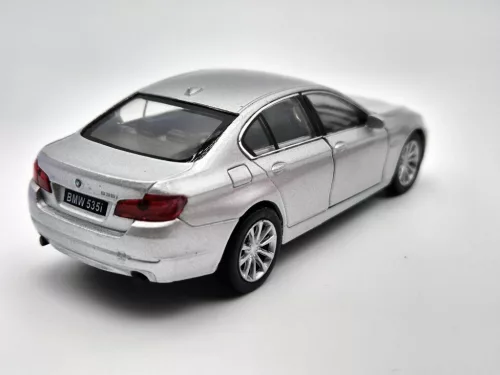 BMW F10 535i -  Welly - 1:34