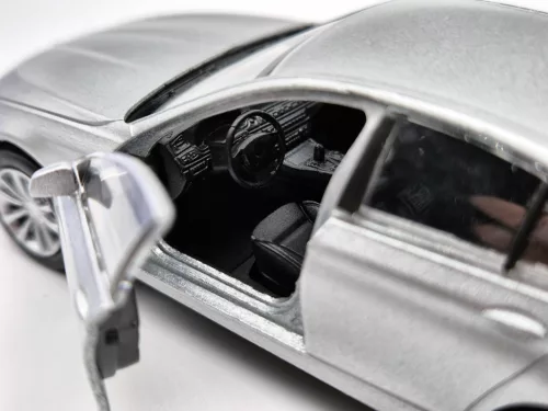 BMW F10 535i -  Welly - 1:34