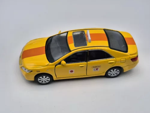 Toyota Camry - tokiói taxi (2009) -  Edicola - 1:38