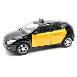 Hyundai i30 - barcelonai taxi -  Edicola - 1:38