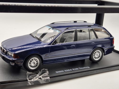 BMW E39 530d touring (1997) - kék -  KK Scale - 1:18 - sérült