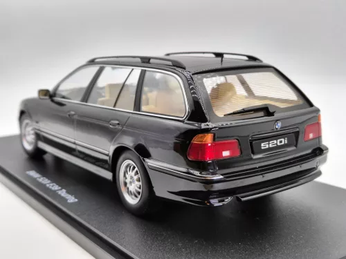 BMW E39 520i touring (1997) - fekete -  KK Scale - 1:18