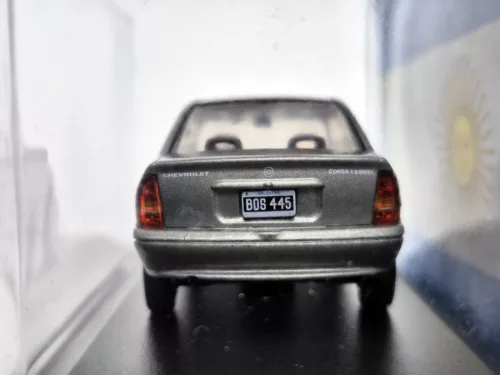 Opel / Chevrolet Corsa GLS (1997) -  Edicola - 1:43