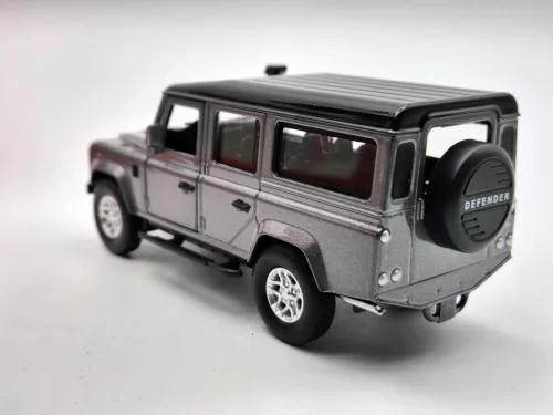 Land Rover Defender 110  -  Tayumo - 1:36