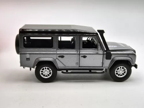 Land Rover Defender 110  -  Tayumo - 1:36