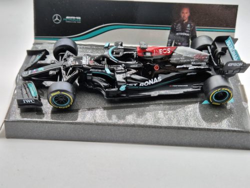 Mercedes W12 Mercedes M12 EQ Power F1 #44 (2021) - Lewis Hamilton -  Burago - 1:43