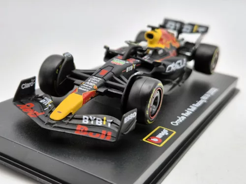 Red Bull F1 RB18 Team Oracle #1 (2022) - Max Verstappen - PILÓTÁVAL -  Bburago - 1:43