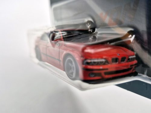 BMW E39 M5 (2001) - piros -  Hotwheels - 1:64