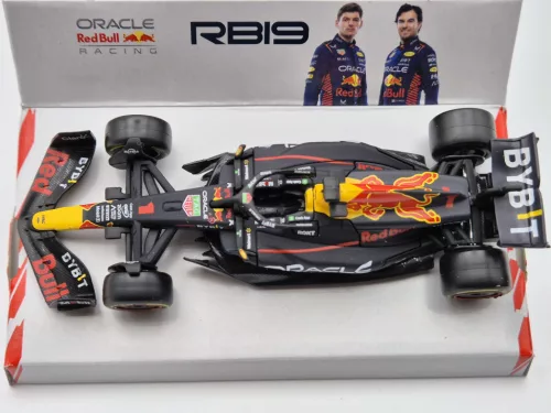 Red Bull RB19 Team Oracle F1 #1 (2023) - Max Verstappen -  Bburago - 1:43