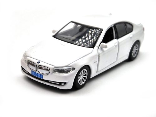 BMW F10 - fehér -  Tiny Toys - 1:64