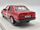 Mercedes Benz 190E (1984) - piros -  Bburago - 1:24