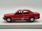 Mercedes Benz 190E (1984) - piros -  Bburago - 1:24