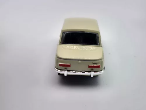 Wartburg 353 -  Welly - 1:64