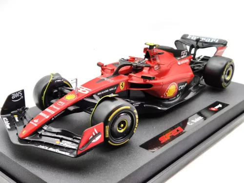 Ferrari SF-23 Team Scuderia F1 #55 (2023) - Carlos Sainz - PILÓTÁVAL -  Bburago - 1:18