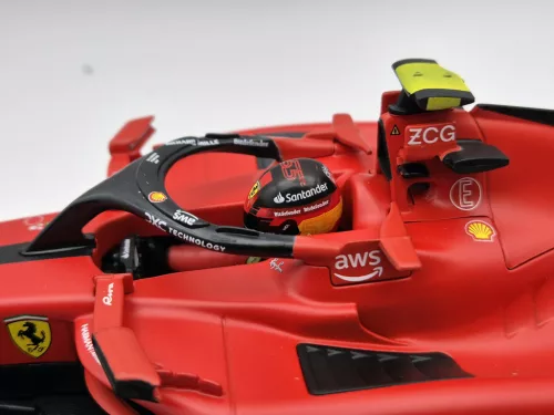 Ferrari SF-23 Team Scuderia F1 #55 (2023) - Carlos Sainz - PILÓTÁVAL -  Bburago - 1:18