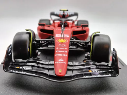 Ferrari SF-23 Team Scuderia F1 #55 (2023) - Carlos Sainz - PILÓTÁVAL -  Bburago - 1:18