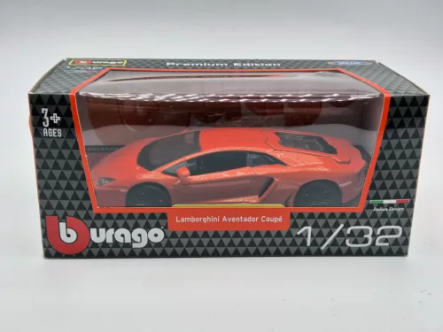 Lamborghini Aventador coupé  -  Bburago - 1:32