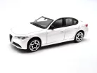 Alfa Romeo Giulia (2016) - fehér -  Bburago - 1:43