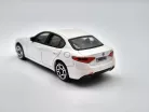 Alfa Romeo Giulia (2016) - fehér -  Bburago - 1:43