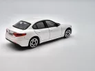 Alfa Romeo Giulia (2016) - fehér -  Bburago - 1:43