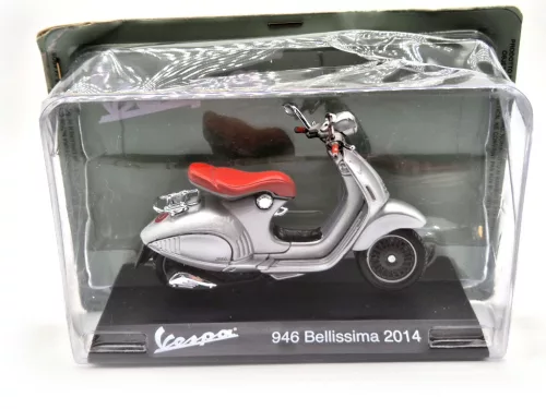 Vespa 946 Bellissima (2014) -  Edicola - 1:18