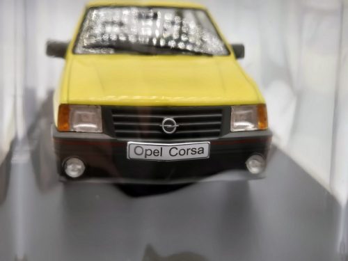 Opel Corsa 1.3 SR (1983) -  Edicola - 1:24
