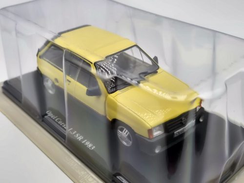 Opel Corsa 1.3 SR (1983) -  Edicola - 1:24